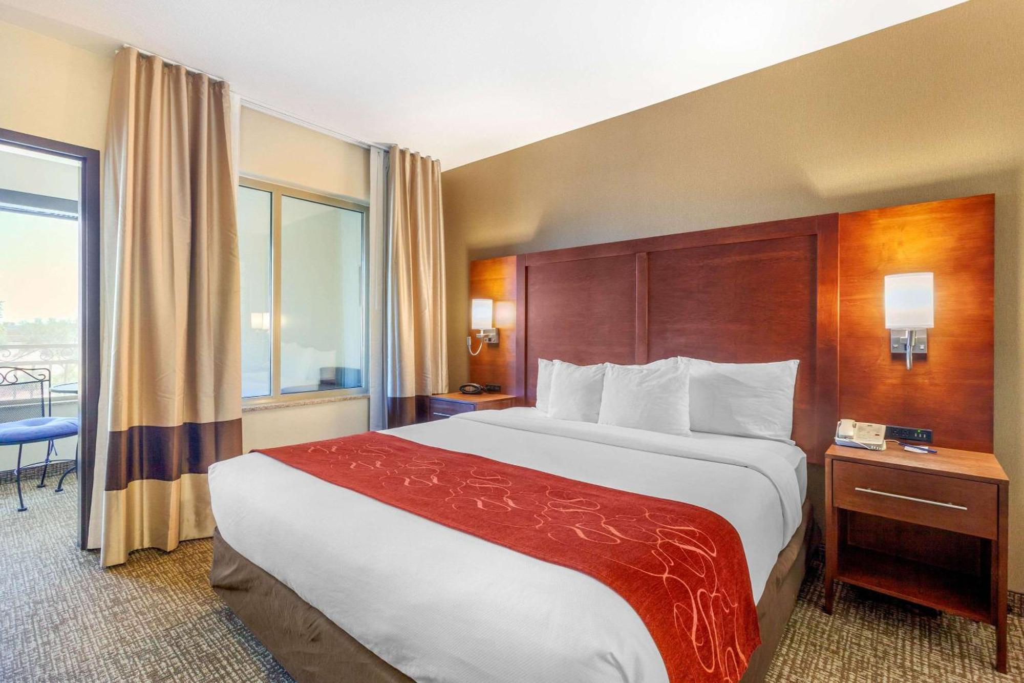 คอมฟอร์ต สวีท เกลนเดล - สเตท ฟาร์ม สเตเดียม แอเรีย Hotel เกล็นเดล ภายนอก รูปภาพ