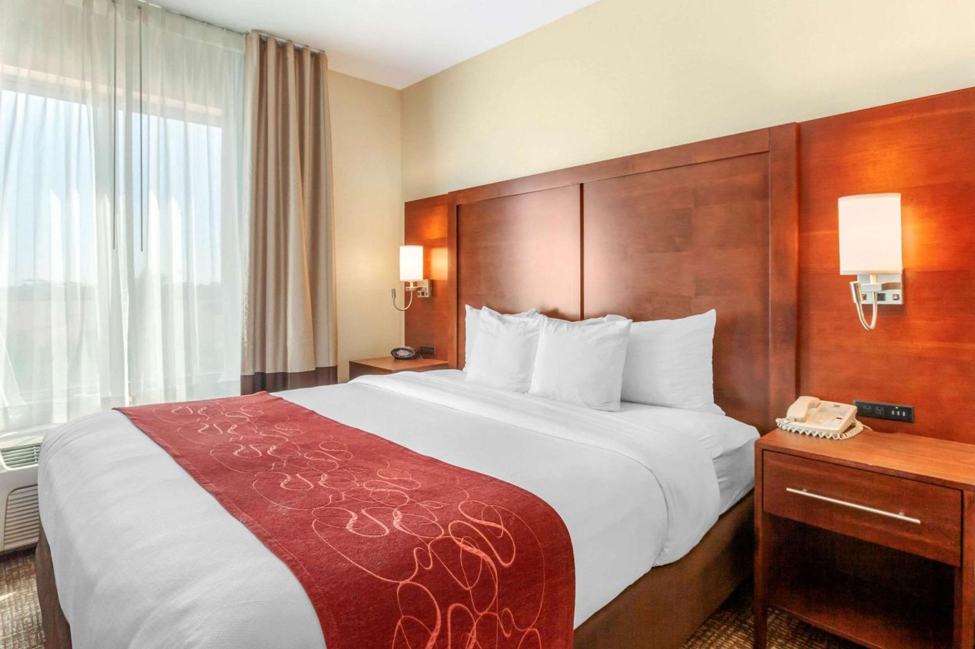 คอมฟอร์ต สวีท เกลนเดล - สเตท ฟาร์ม สเตเดียม แอเรีย Hotel เกล็นเดล ภายนอก รูปภาพ